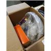 Image 7 : LOT OF SEMI TRACTOR TRAILER WINCH, STRAPS, PROTECTIVE CORNERS AND TOOLS