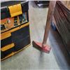 Image 3 : WORKFORCE TOOLCHEST WITH MAUL