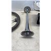 Image 3 : MARINE HORN WITH STEERING WHEEL, ROPE AND PROPANE HEATER