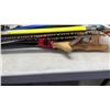 Image 4 : SPLITTING MAUL WITH FIRE AXE, FIBERGLASS HANDLES AND HANDSAWS