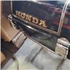 Image 8 : 3 PC HONDA MOTORCYCLE SADDLEBAG AND TRUNK SET UNLOCKED NO KEYS