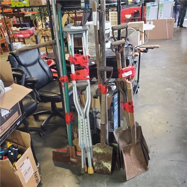 2 FLOOR SCRAPERS AND POST HOLE DIGGER WITH 7 SHOVELS AND CRUTCHES