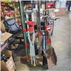 Image 1 : 2 FLOOR SCRAPERS AND POST HOLE DIGGER WITH 7 SHOVELS AND CRUTCHES