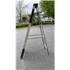Image 3 : 8 FOOT ALUMINUM A FRAME LADDER