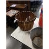 Image 3 : WOOD PLANTER HOLDER, GALVANIZED BUCKET AND WATER COOLER