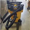 Image 1 : DEWALT 6 GALLON WET/DRY VAC WITH HOSE TESTED AND WORKING