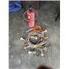 Image 1 : SHOP STRING LIGHT, TROUBLE LIGHT AND SPRAYER