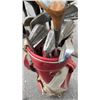 Image 4 : GOLF BAG WITH CLUBS