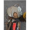 Image 4 : ROOFING HAMMER, SANDBLASTING HELMET, SHUTOFF VALVES AND TORCH WITH TANK