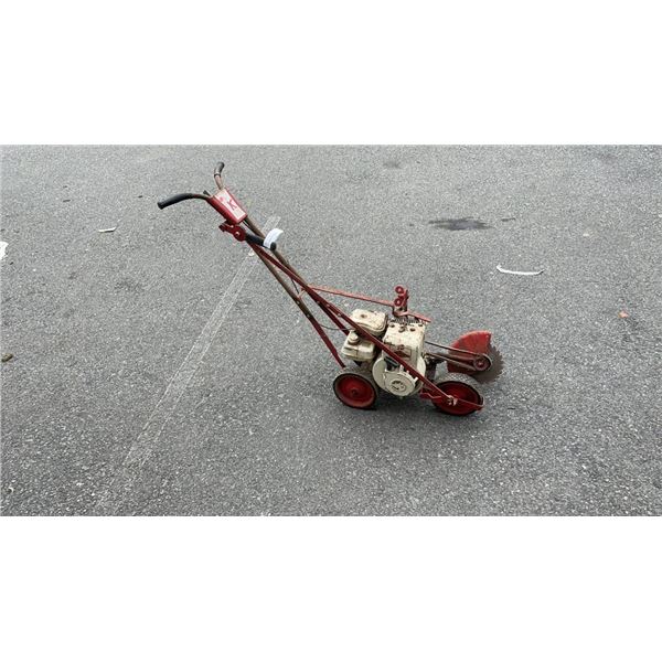 GAS POWERED EDGER