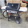 Image 1 : NAPOLEAN PROPANE BBQ