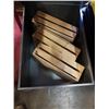 Image 2 : METAL BOX WITH WOOD CRATES