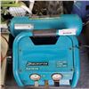 Image 3 : MAKITA MAC2400 DUAL TANK AIR COMPRESSOR TESTED AND WORKING