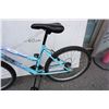 Image 3 : BLUE HUFFY BIKE