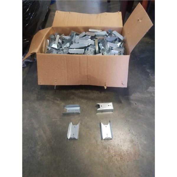 CASE OF 300 FENCE CLIPS