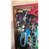 Image 2 : TRAY OF SCISSORS