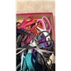 Image 3 : TRAY OF SCISSORS