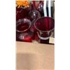 Image 2 : TRAY OF RED GLASS VASES AND BLACK AND WHITE MIRRORS