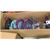 Image 1 : 2 BOXES OF CAT TOYS