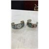 Image 2 : TRAY OF BRACELETS