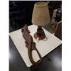 Image 1 : WOOD CARVED TABLE LAMP AND LIZARD