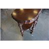 Image 2 : ANTIQUE OVAL HALL TABLE