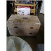 Image 2 : 3 DRAWER DOVETAIL DRESSER