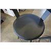 Image 2 : 3 BLACK HOME ELEGANCE COUNTER HEIGH SWIVEL BARSTOOLS - RETAIL $299 EACH