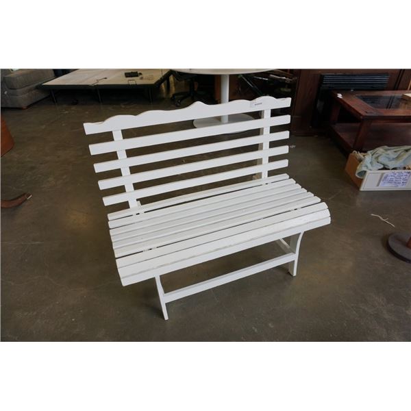 WHITE WOOD BENCH