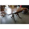 Image 2 : VINTAGE DROP LEAF DINING TABLE WITH 2 LEAFS AND 6 CHAIRS