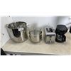 Image 1 : TOASTER, COFFEE MAKER, 2 POTS AND GLASSWARE