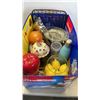 Image 4 : 2 BOXES OF HOME DECOR