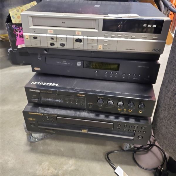 4 STEREO ELECTRONICS MARANTZ CC3000, PIONEER MA-9, ARCAM CD17 AND SELECTAVISION RCA RECORDER