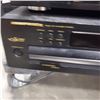 Image 5 : 4 STEREO ELECTRONICS MARANTZ CC3000, PIONEER MA-9, ARCAM CD17 AND SELECTAVISION RCA RECORDER