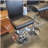 Image 2 : 2 CHROME AND BLACK BAR STOOLS ONE DOESN'T STAY UP