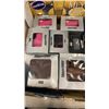Image 3 : TRAY OF CAMERA CASES