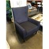 Image 2 : UPHOLSTERED BUTTONBACK CHAIR