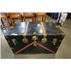 Image 1 : VINTAGE CHRISTIE BAGGAGE TRUNK