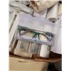 Image 3 : 2 TRAYS OF READING GLASSES - VARIOUS 0-3.5
