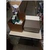 Image 1 : VINTAGE ARGUS SLIDE PROJECTOR AND SLIDES