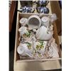Image 2 : ELECTRIC COOKER, STEAMER, PAN, CREAM AND SUGARS, CUPS AND WATER BOTTLE