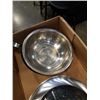 Image 9 : ELECTRIC COOKER, STEAMER, PAN, CREAM AND SUGARS, CUPS AND WATER BOTTLE