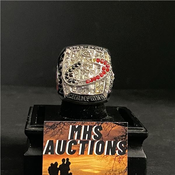 CAROLINA HURRICANES N.H.L 2006 CHAMPIONSHIP REPLICA RING (ref858)