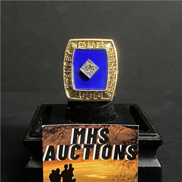 NEW YORK ISLANDERS N.H.L 1980 "NSTROM" CHAMPIONSHIP REPLICA RING (ref1310)