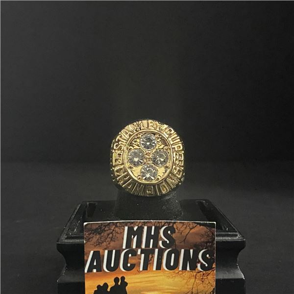 NEW YORK ISLANDERS N.H.L 1983 "SMITH" CHAMPIONSHIP REPLICA RING (ref1277)