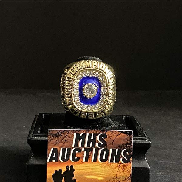 LOS ANGELES LAKERS 1988 "JOHNSON" CHAMPIONSHIP REPLICA RING (ref435)