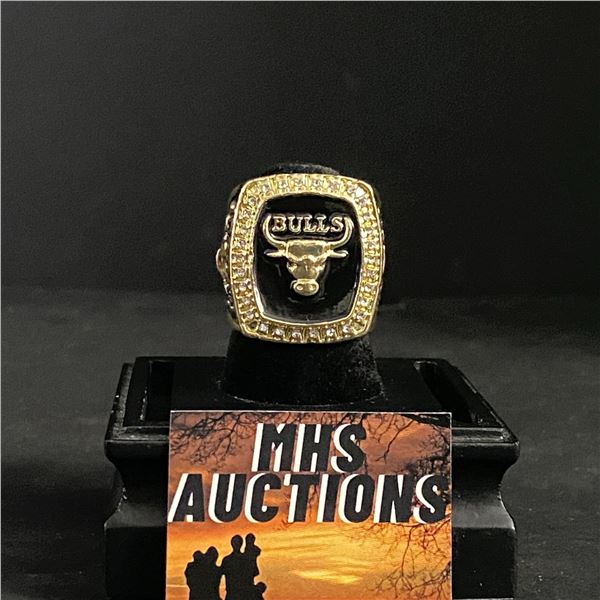 CHICAGO BULLS N.B.A 1991 "JORDAN" CHAMPIONSHIP RELICA RING (ref450)