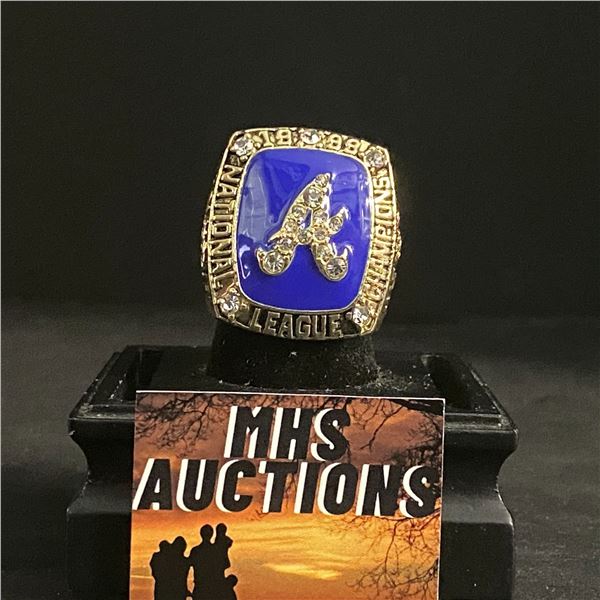 ATLANTA BRAVES M.L.B 1999 "BOONE" CHAMPIONSHIP REPLICA RING (ref631)