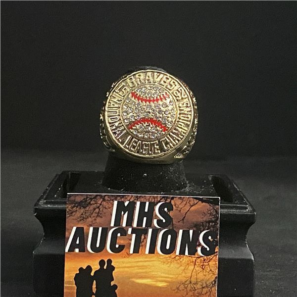 ATLANTA BRAVES M.L.B 1992 "GLAVINE" CHAMPIONSHIP REPLICA RING (ref633)
