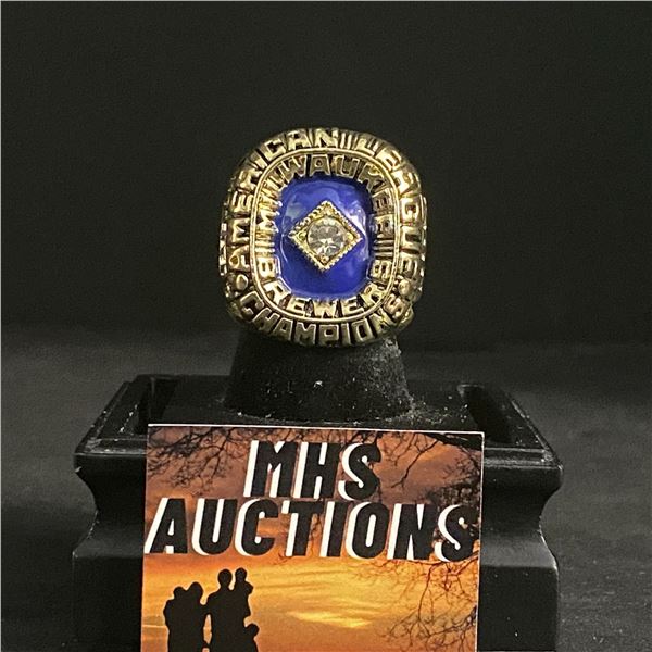 MILWAUKEE BREWERS M.L.B 1982 "MOLITOR" CHAMPIONSHIP REPLICA RING (ref637)